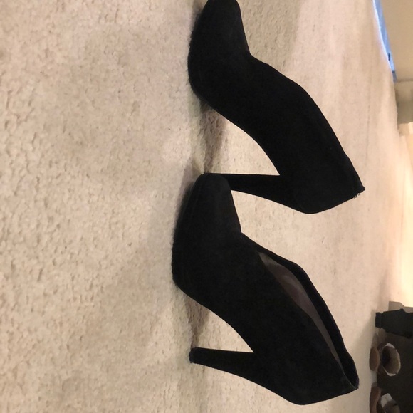 Suede Booties / near perfect condition - Picture 2 of 5